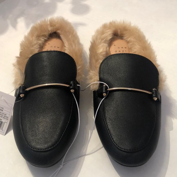 Women’s Black Faux Fur Lined Mules